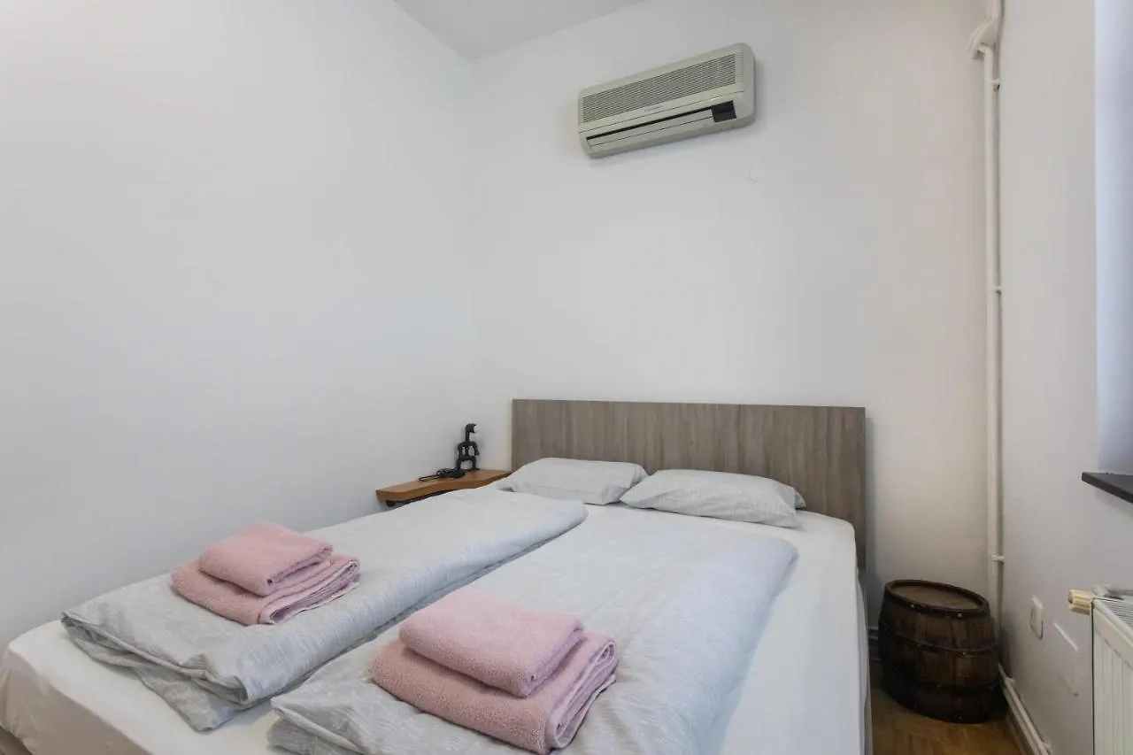 Big Pipe Apartment Ljubljana 0*,  Slovenia